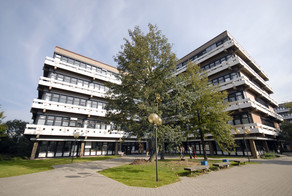 The picture shows the EF 50 building in the summer